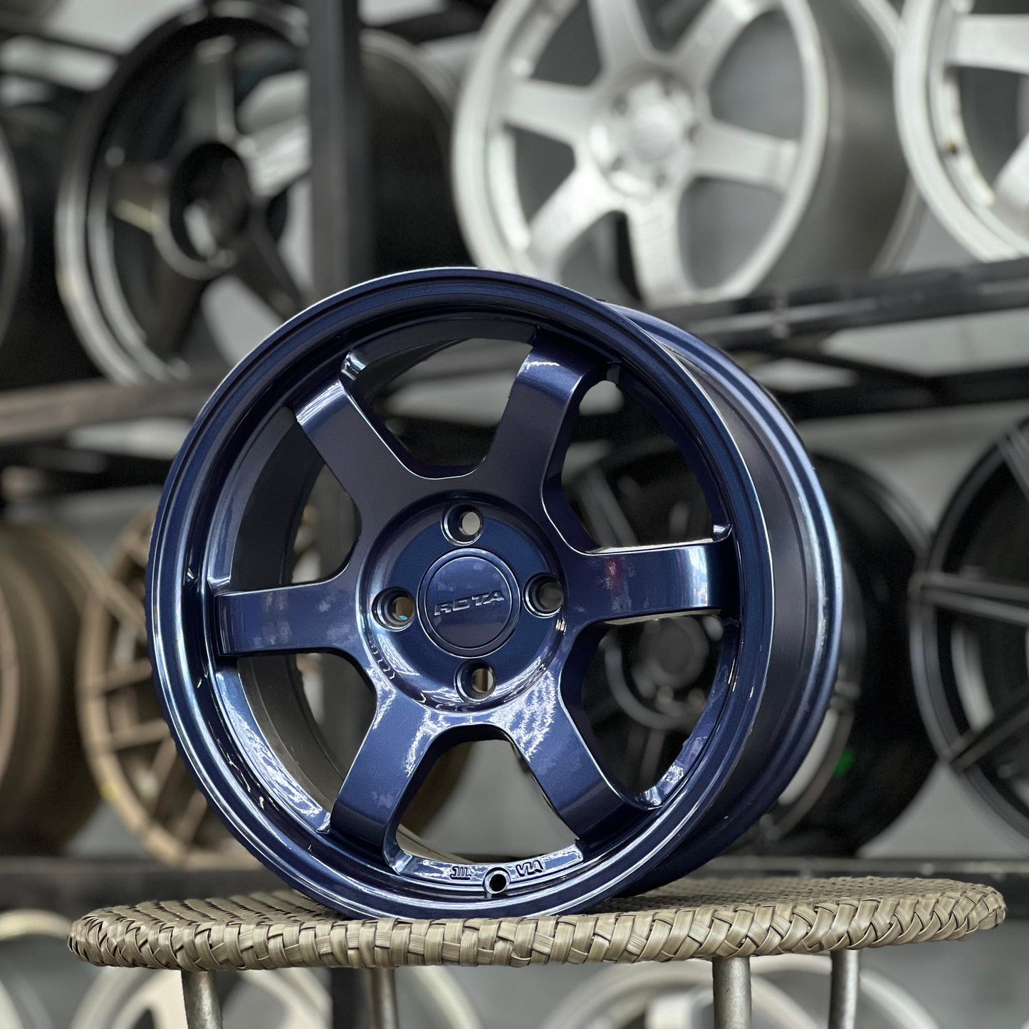 ROTA GRID RACING 15X6.5X4H/100 COSMIC BLUE