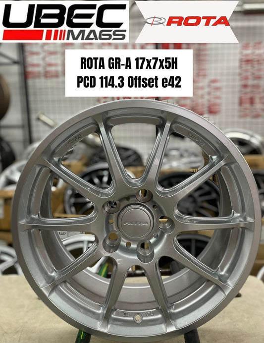 ROTA OEM GR-A INNOVA 17X7X5H/114.3 Plain Silver